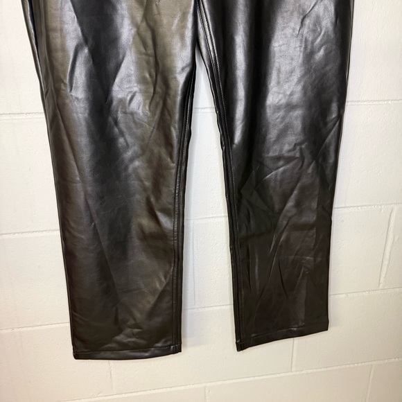 Abercrombie & Fitch The 90s Straight Ultra High Rise Leather Crossover 32/14 S - Picture 5 of 11